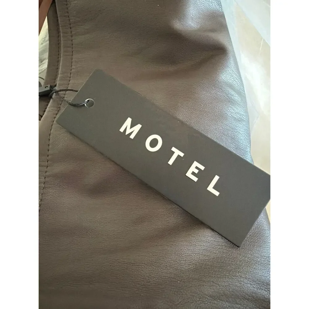 $52 New Motel Sheny Mini Skirt In PU Dark Chocolate